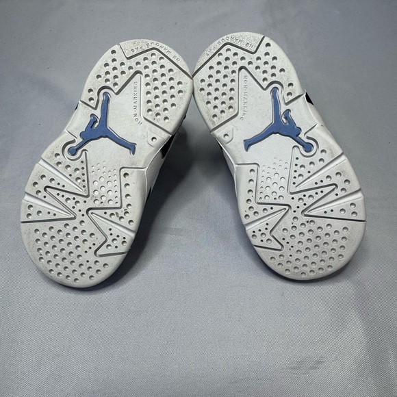 Nike Air Jordan 6 Retro UNC Toddler Shoes Size 5C White Blue DV3606-410 - Picture 10 of 10
